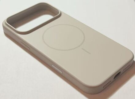 Чехол Plastic with MagSafe Apple iPhone 17 Pro with button