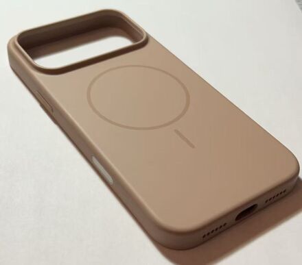 Чехол Plastic with MagSafe Apple iPhone 17 Pro with button